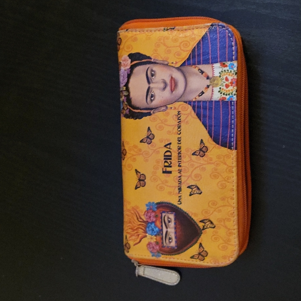 Women's Frida zipper wallet